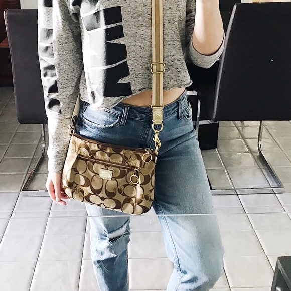 Coach Poppy Collection ❤️ - Picture 2 of 8